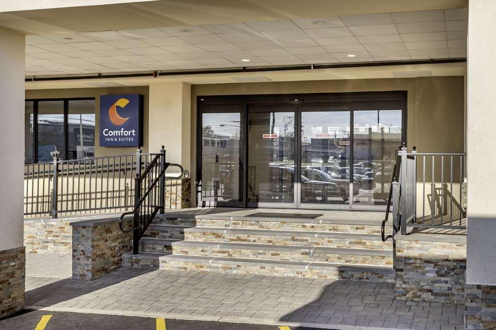 Comfort Inn & Suites Newark Liberty International Airport מראה חיצוני תמונה