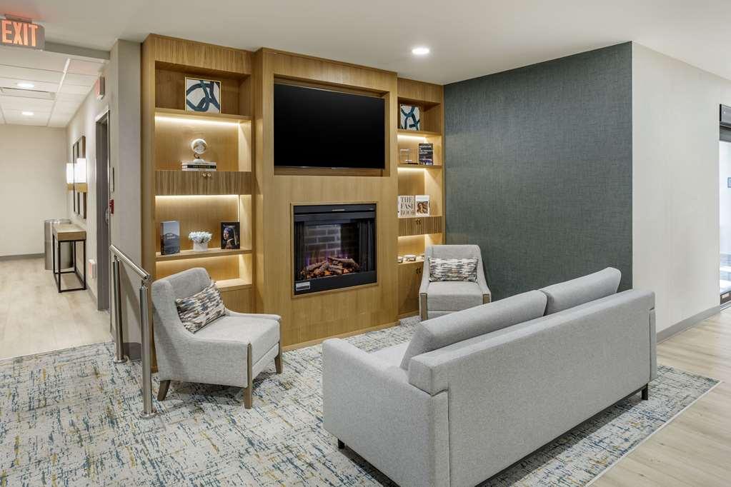 Comfort Inn & Suites Newark Liberty International Airport מראה פנימי תמונה