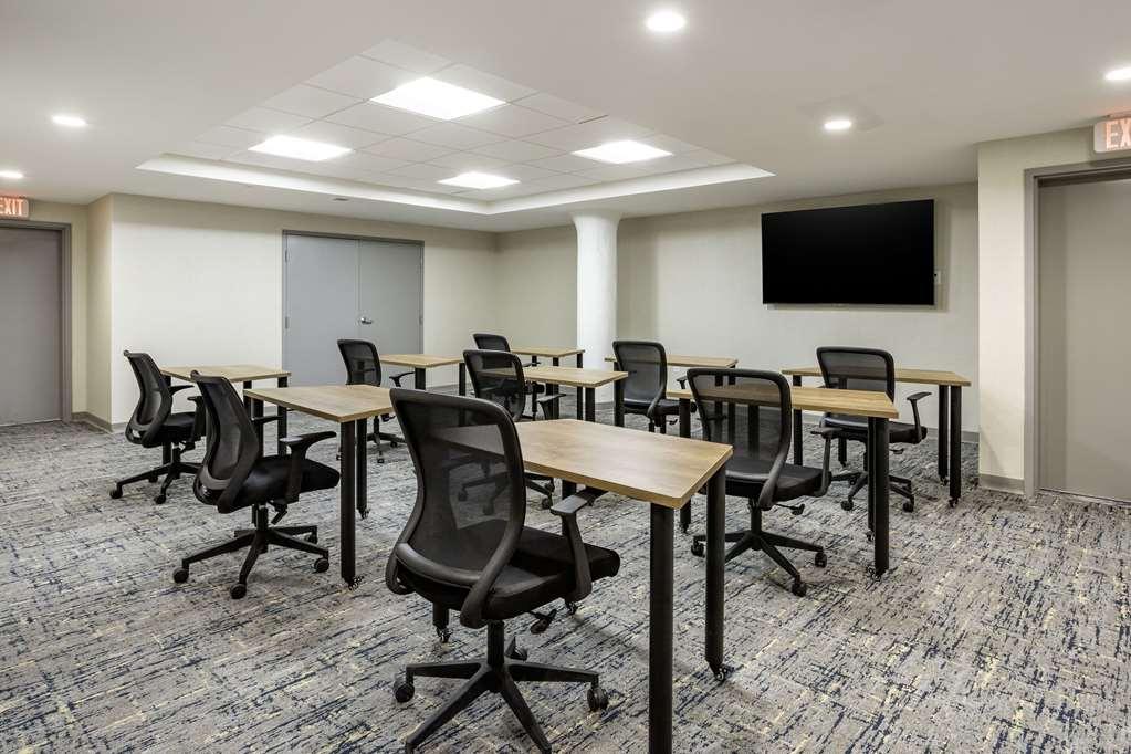 Comfort Inn & Suites Newark Liberty International Airport מתקנים תמונה
