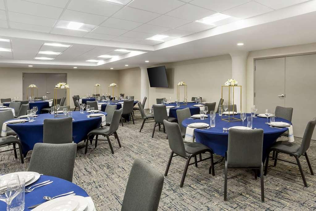 Comfort Inn & Suites Newark Liberty International Airport מתקנים תמונה